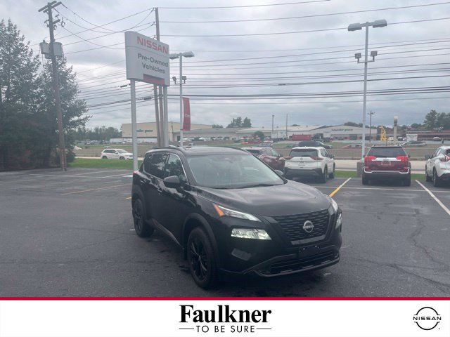 Certified 2023 Nissan Rogue SV w/ SV Premium B Package AWD/4WD image 1