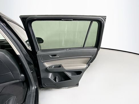 Used 2023 Volkswagen Atlas SE FWD image 32