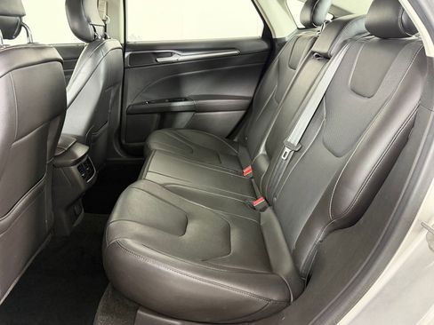 Used 2014 Ford Fusion Titanium image 16