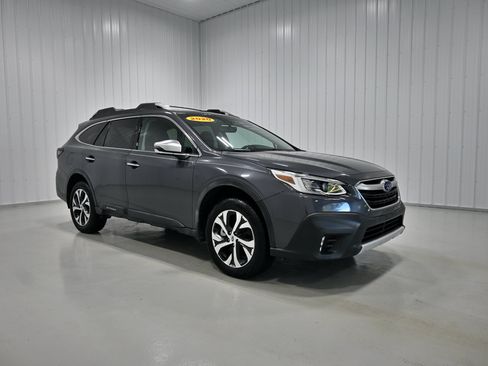 Used 2020 Subaru Outback Touring XT AWD/4WD image 3