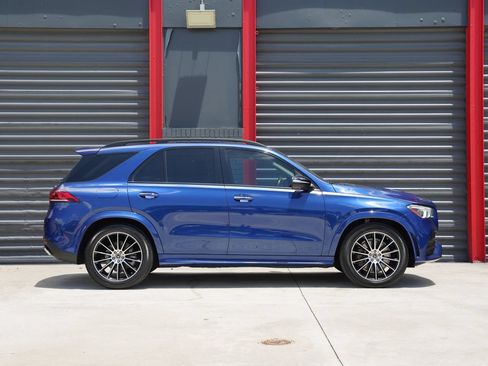 Used 2022 Mercedes-Benz GLE 450 4MATIC image 4