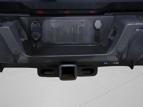 Used 2022 Ford F450 Platinum w/ FX4 Off-Road Package image 14