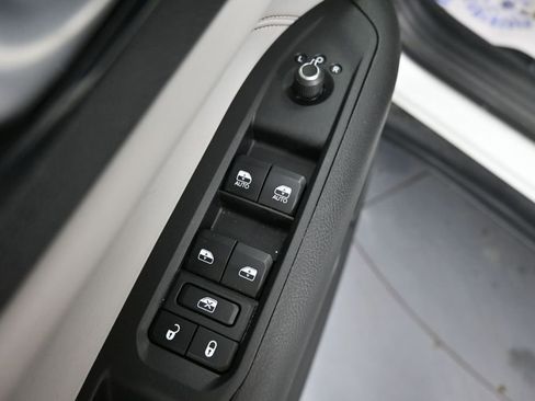 Used 2025 Jeep Compass Limited AWD/4WD image 29