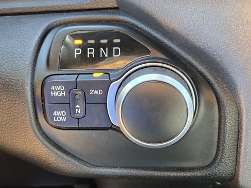 Used 2023 RAM 2500 Big Horn w/ Snow Chief Group AWD/4WD image 17