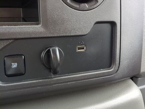 Used 2023 Ford E-350 and Econoline 350 Super Duty w/ Power Windows & Locks Group image 21