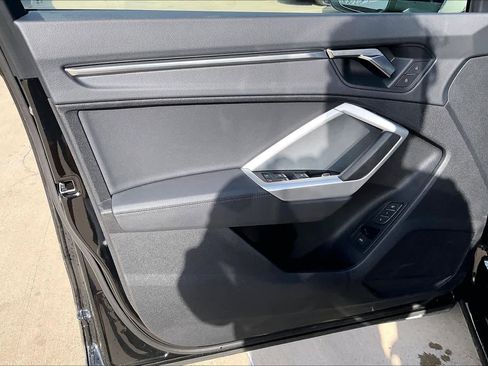 Certified 2025 Audi Q3 2.0T Premium w/ Convenience Package image 20