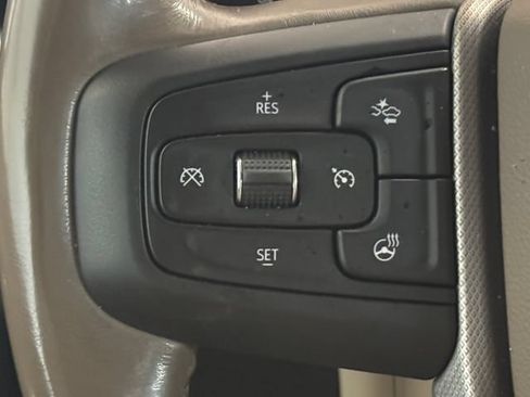Used 2022 GMC Yukon XL Denali AWD/4WD image 12