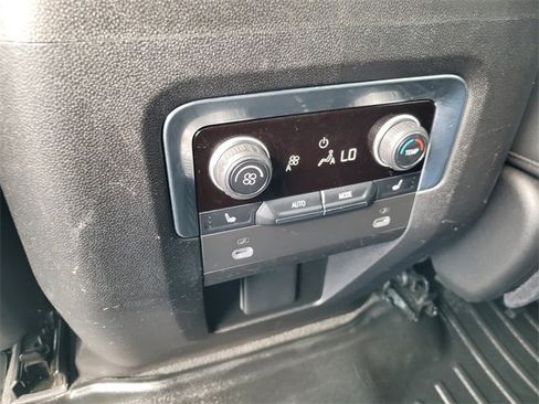 Used 2021 Chevrolet Tahoe RST w/ Luxury Package image 15