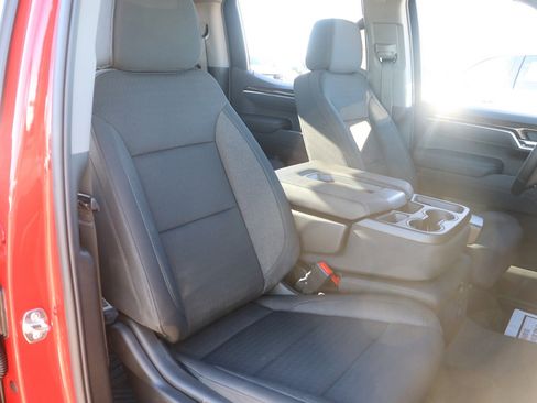 New 2026 GMC Sierra 1500 Elevation image 33