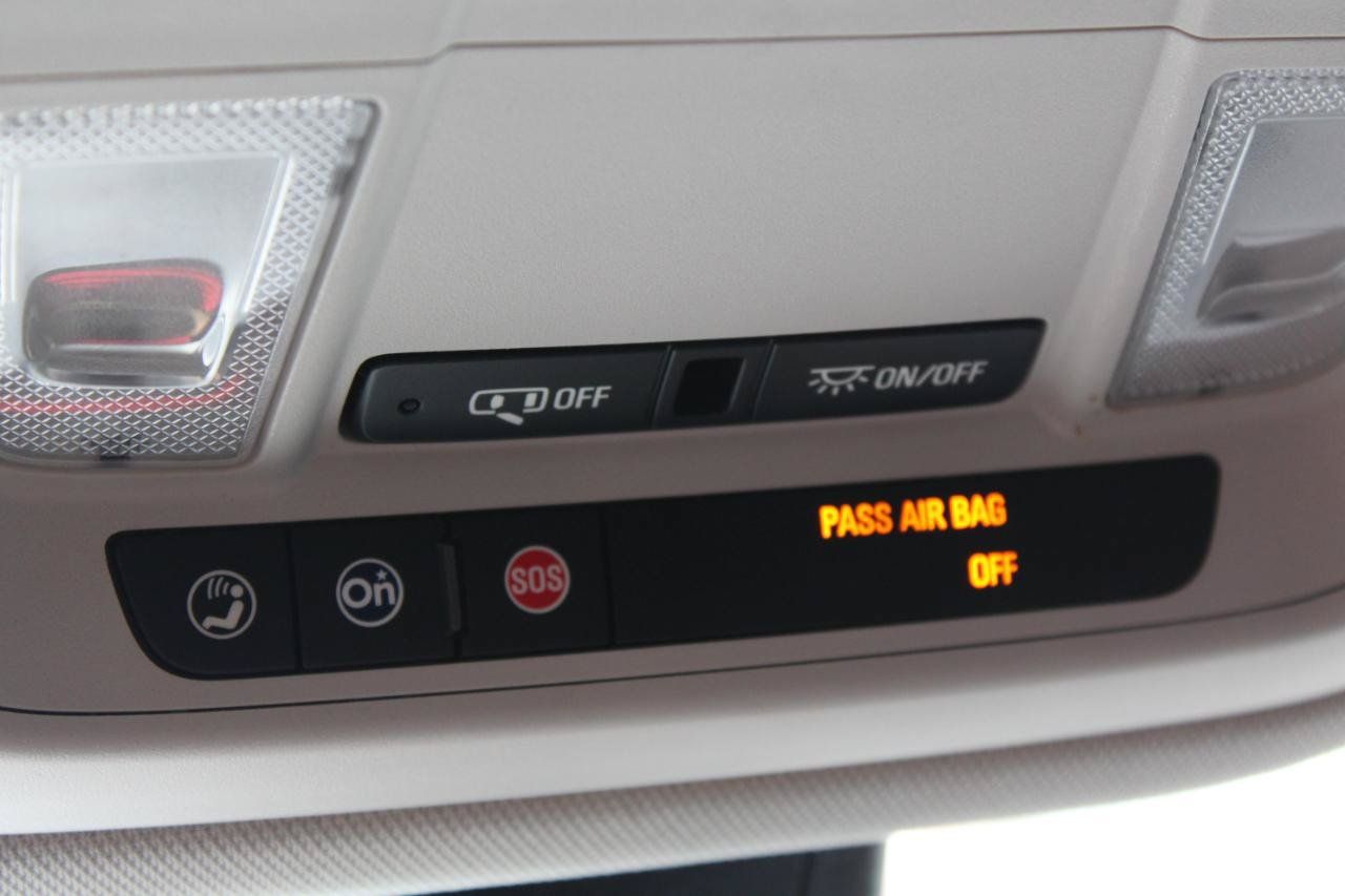 Used 2019 Chevrolet Traverse RS FWD image 39