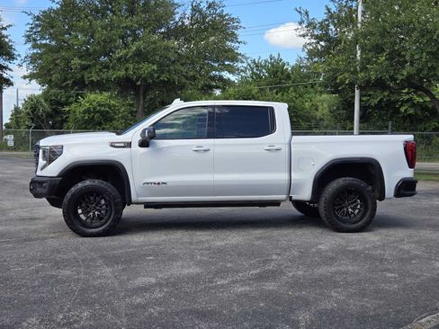 Used 2024 GMC Sierra 1500 AT4X AWD/4WD image 5