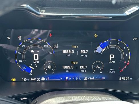 Certified 2024 Chevrolet Colorado LT w/ LT Convenience Package III AWD/4WD image 11