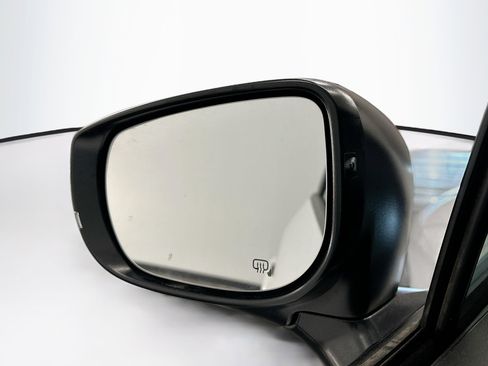 Used 2024 Subaru Crosstrek 2.5i Sport image 16