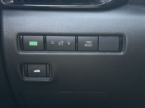Used 2024 Nissan Sentra SV FWD image 22