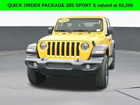 Used 2019 Jeep Wrangler Sport AWD/4WD image 2