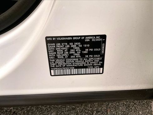 Used 2024 Volkswagen Atlas Cross Sport SEL Premium R-Line AWD/4WD image 36