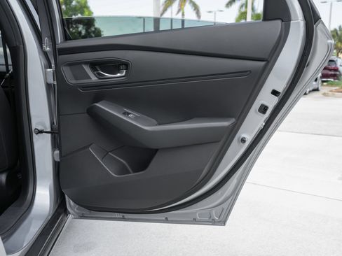 Used 2023 Honda Accord Sport image 35
