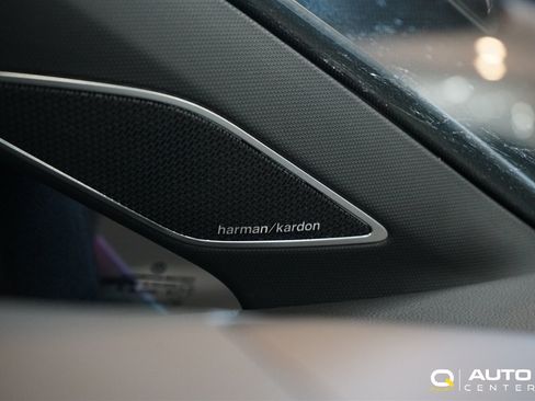 Used 2024 Volkswagen Golf R AWD/4WD image 27