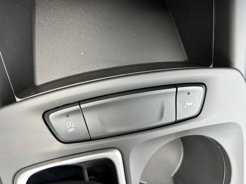 New 2026 Chevrolet Trax LS w/ LS Convenience Package FWD image 27