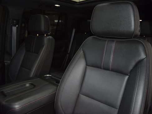 Used 2024 Chevrolet Tahoe RST w/ Luxury Package AWD/4WD image 41