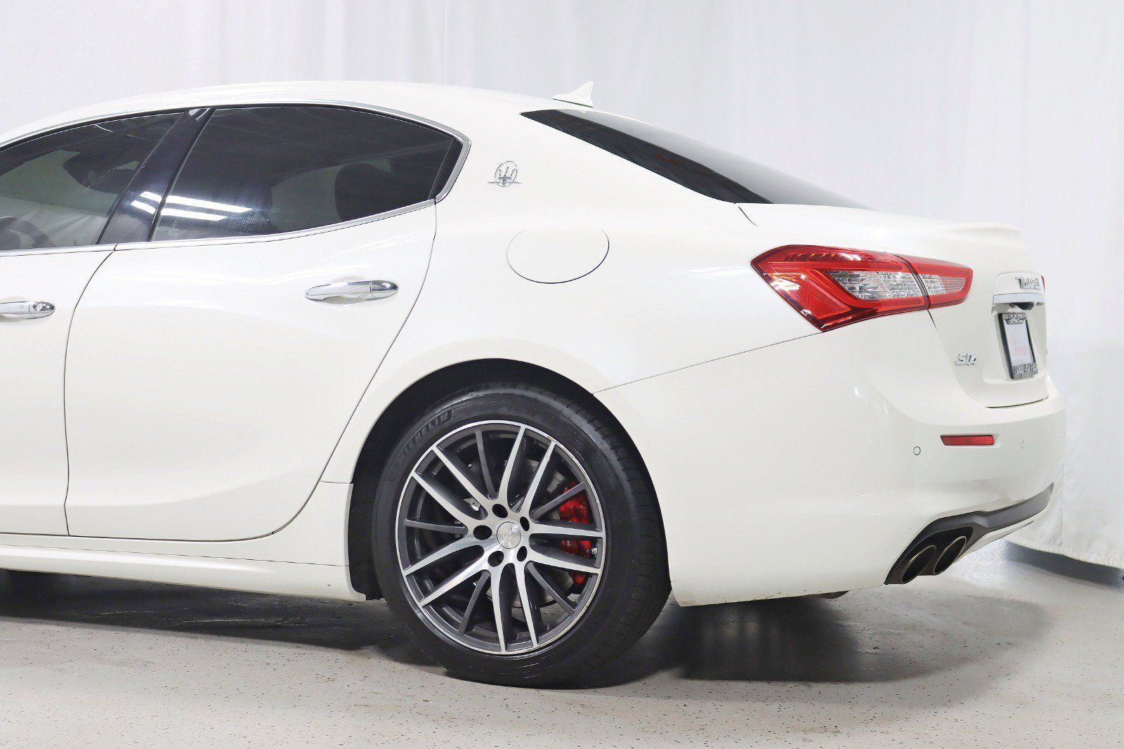 Used 2020 Maserati Ghibli S GranLusso AWD/4WD image 10