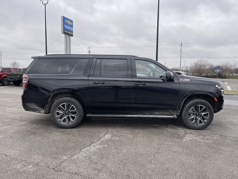 Used 2023 Chevrolet Suburban Z71 w/ Off-Road Capability Package image 4