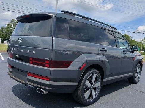 Used 2024 Hyundai Santa Fe Limited image 4