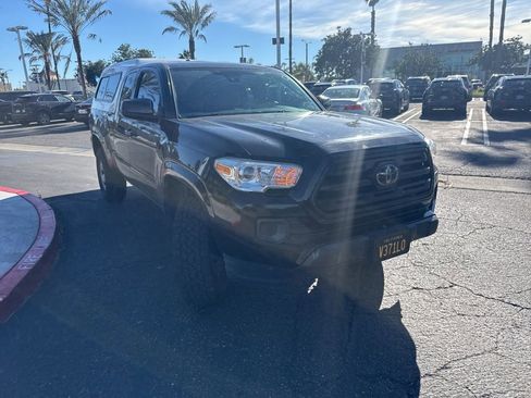 Used 2018 Toyota Tacoma SR w/ SR Convenience Package image 36