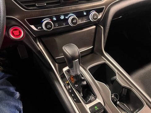 Used 2020 Honda Accord LX image 29
