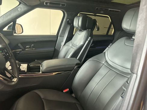 Used 2025 Land Rover Range Rover Sport Autobiography image 6