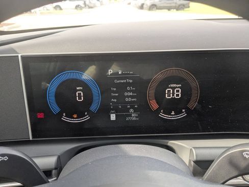 Used 2025 Hyundai Tucson SEL FWD image 19