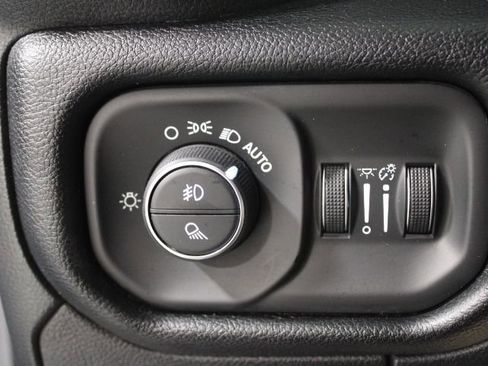 Used 2021 RAM 1500 Laramie AWD/4WD image 40