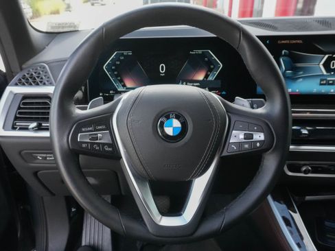 Certified 2025 BMW X5 xDrive40i w/ Executive Package AWD/4WD image 17