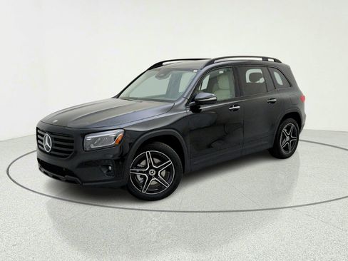 New 2026 Mercedes-Benz GLB 250 image 1