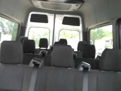 Used 2024 Mercedes-Benz Sprinter 2500 image 8
