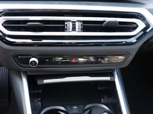 Used 2024 BMW 330i Sedan image 20