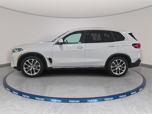 Certified 2025 BMW X5 xDrive40i w/ Parking Assistance Package image 8