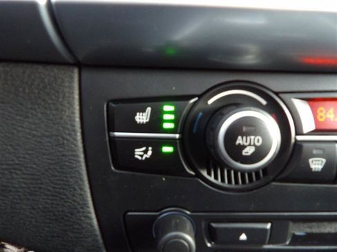 Used 2013 BMW X5 xDrive35d image 25