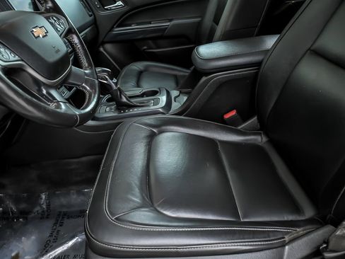 Used 2022 Chevrolet Colorado Z71 AWD/4WD image 15