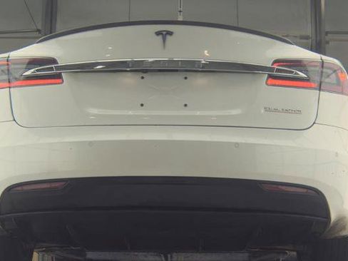 Used 2019 Tesla Model S Performance image 6