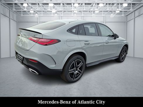 New 2026 Mercedes-Benz GLC 300 4MATIC Coupe image 4