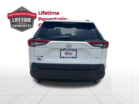 Used 2020 Toyota RAV4 XLE FWD image 6