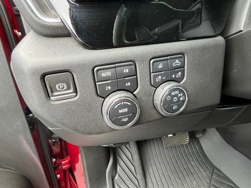 Used 2023 Chevrolet Silverado 1500 LTZ AWD/4WD image 13