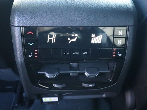 New 2025 Jeep Grand Cherokee L Limited image 17