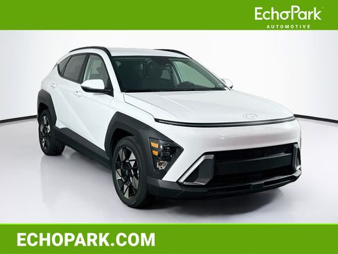 Used 2025 Hyundai Kona SEL FWD image 1