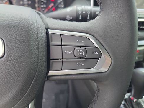 New 2026 Jeep Compass Latitude AWD/4WD image 23
