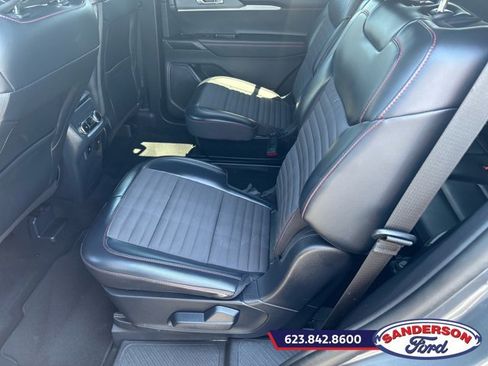 Certified 2025 Ford Explorer ST-Line AWD/4WD image 16