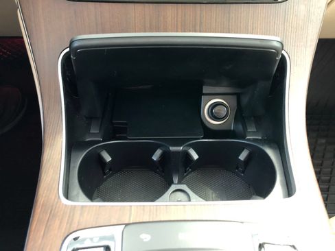 Used 2021 Mercedes-Benz GLC 300 4MATIC image 29