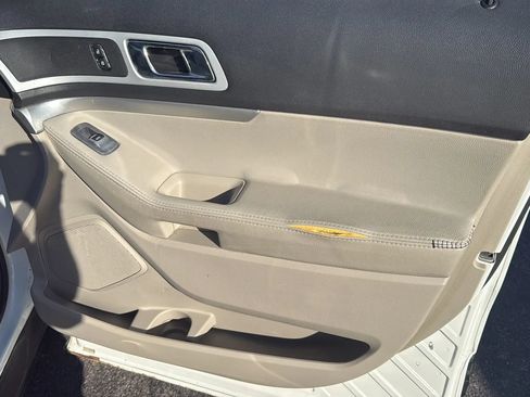 Used 2012 Ford Explorer XLT AWD/4WD image 14