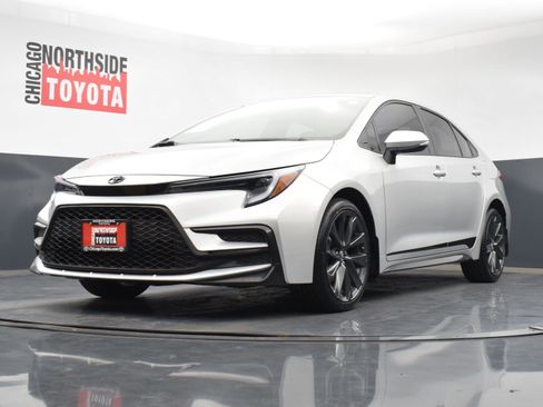 Used 2025 Toyota Corolla SE image 31